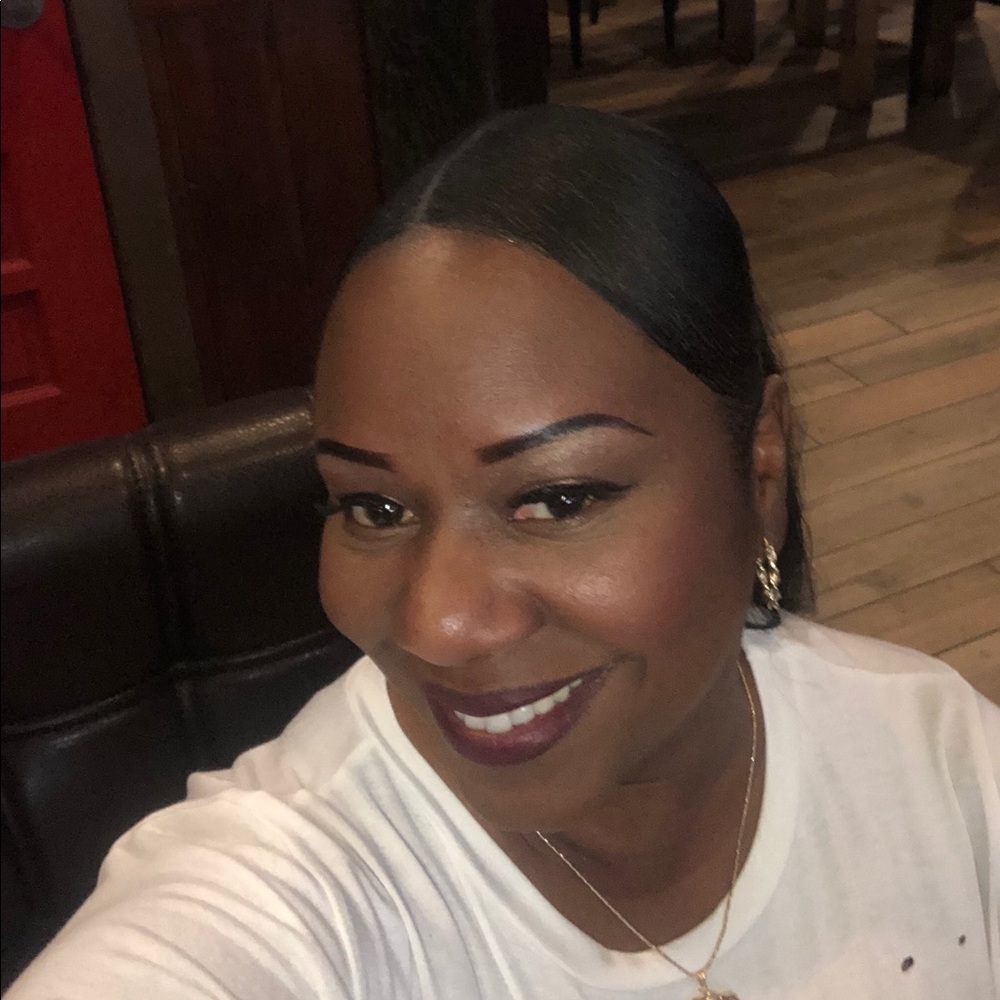 Meet your Posher, Feliscia